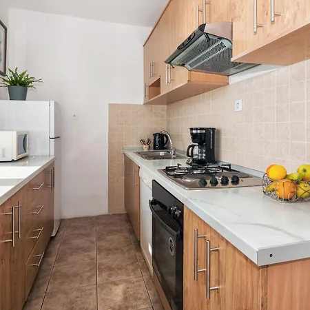 Appartement La Le With Big Terrace *