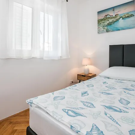 La Le With Big Terrace Appartement Split