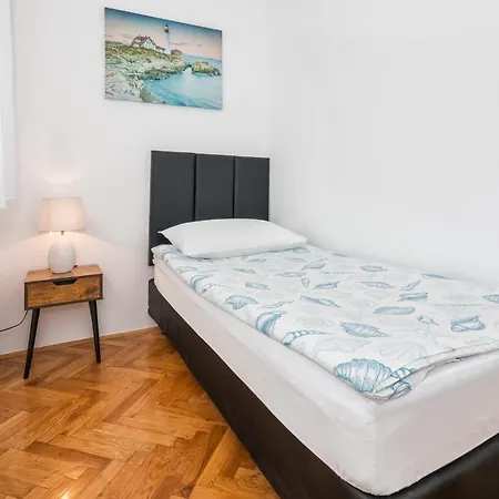 La Le With Big Terrace Appartement *